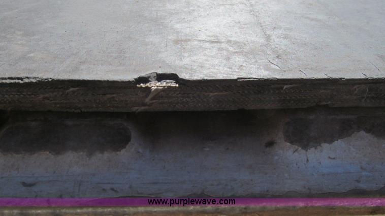 image for item G5591 2000 Chevrolet 2500 pickup truck