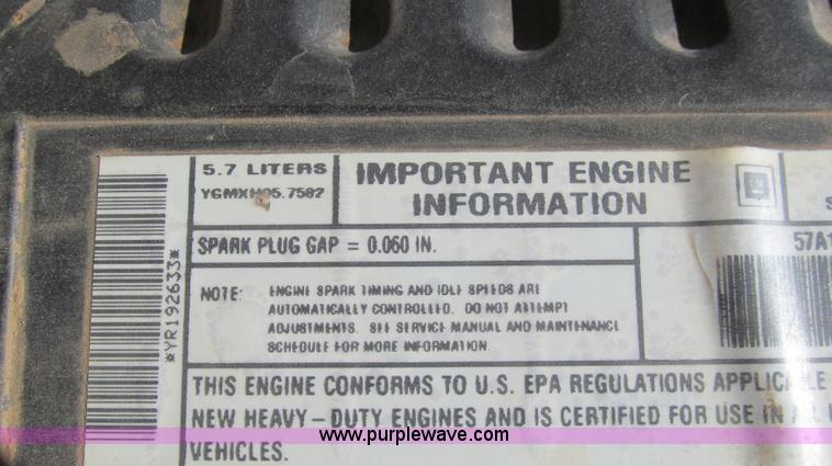 image for item G5591 2000 Chevrolet 2500 pickup truck