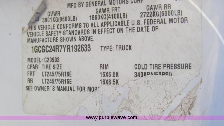 image for item G5591 2000 Chevrolet 2500 pickup truck