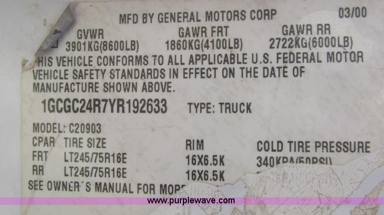 image for item G5591 2000 Chevrolet 2500 pickup truck