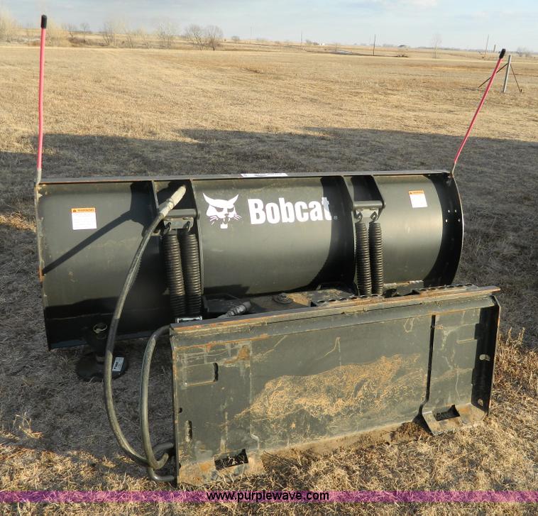 image for item G7535 2007 Bobcat 72" snow blade