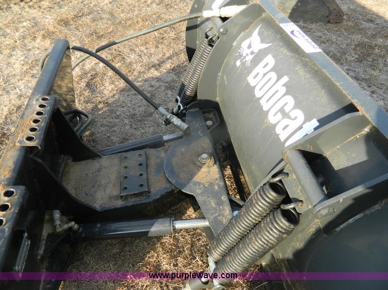 image for item G7535 2007 Bobcat 72" snow blade