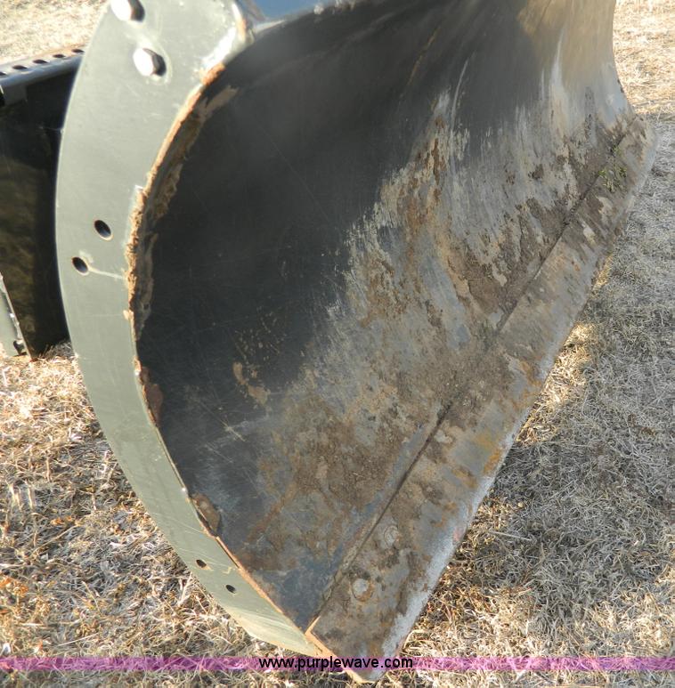 image for item G7535 2007 Bobcat 72" snow blade