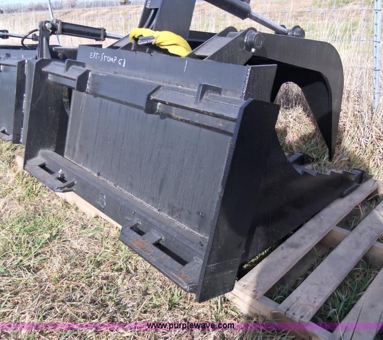 image for item H9874 Wildkat heavy duty grapple skid steer bucket