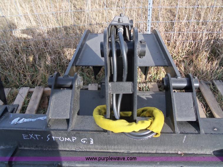 image for item H9874 Wildkat heavy duty grapple skid steer bucket