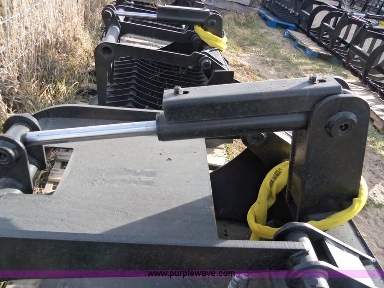 image for item H9874 Wildkat heavy duty grapple skid steer bucket