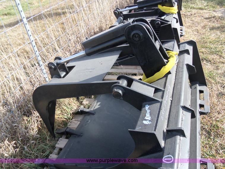 image for item H9874 Wildkat heavy duty grapple skid steer bucket