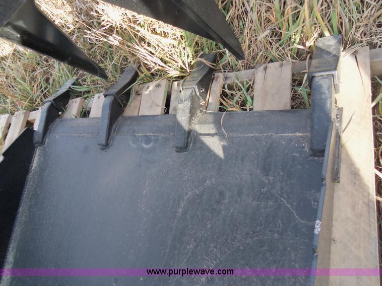 image for item H9874 Wildkat heavy duty grapple skid steer bucket