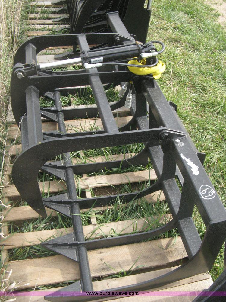 image for item H9885 Wildkat 72" grapple attachment