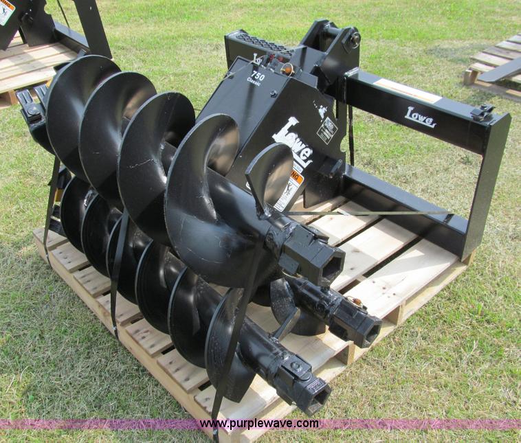 image for item I9814 Lowe 750CLH hydraulic auger attachment