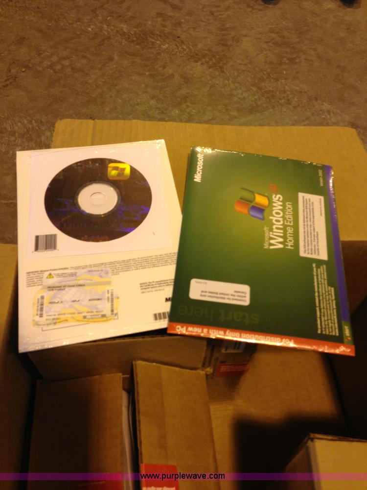 image for item B1706 Assorted electronics