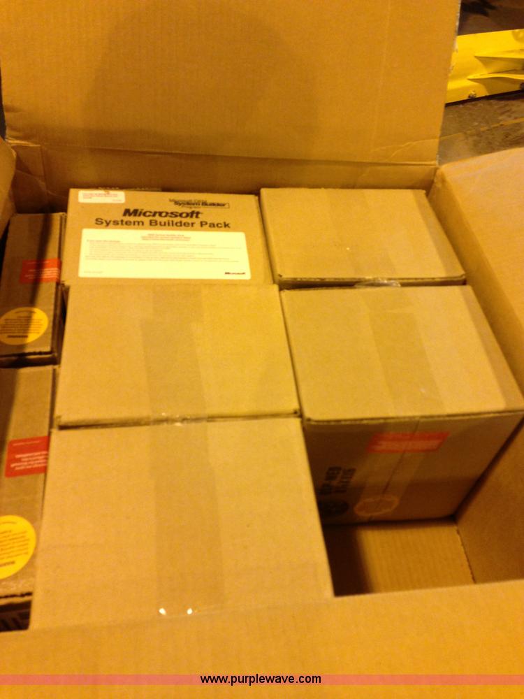 image for item B1706 Assorted electronics