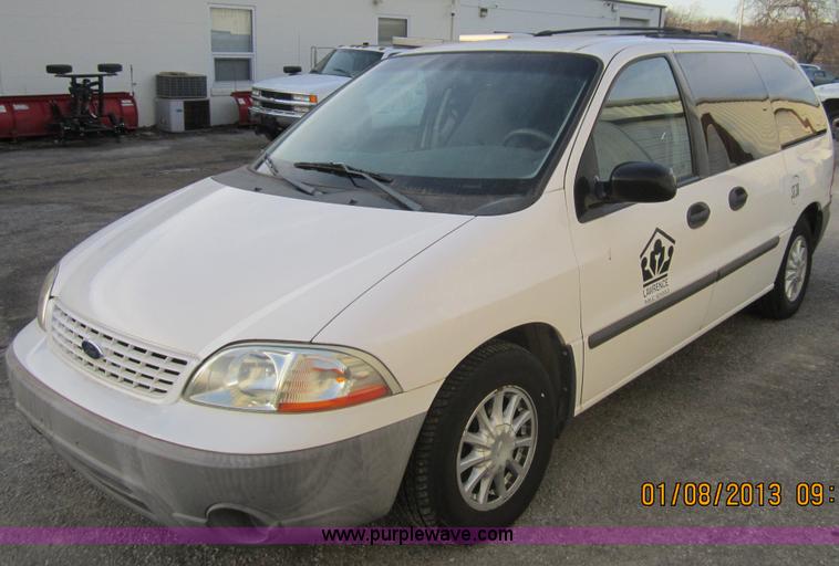 image for item B1725 2001 Ford Windstar LX van