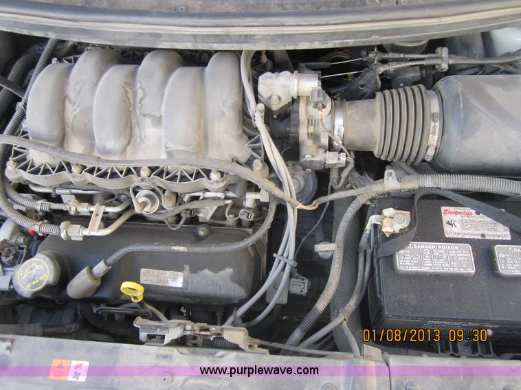 image for item B1725 2001 Ford Windstar LX van