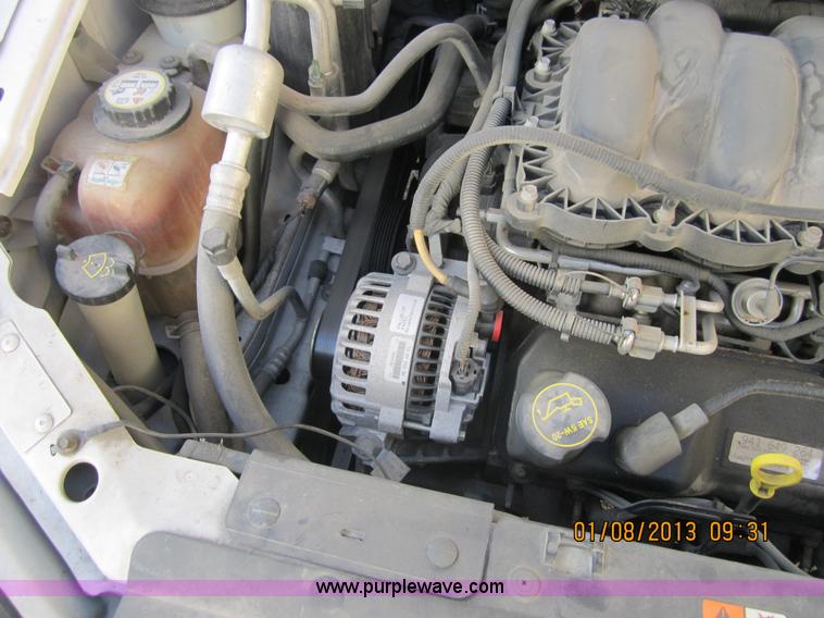 image for item B1725 2001 Ford Windstar LX van