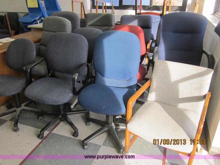 image for item B1767 (12) rolling office chairs