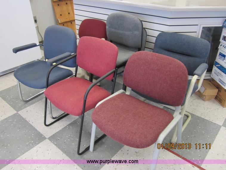 image for item B1768 (7) assorted office chairs