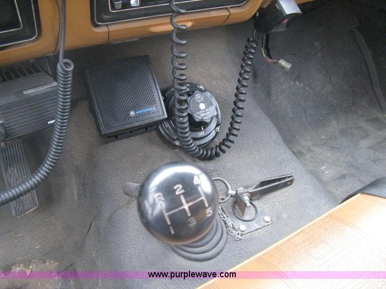 image for item B8446 1980 Ford F700 firetruck