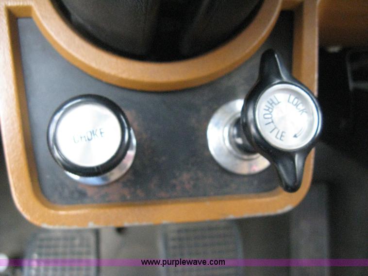 image for item B8446 1980 Ford F700 firetruck