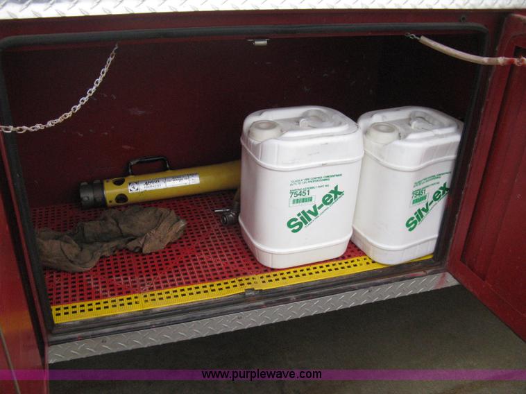 image for item B8446 1980 Ford F700 firetruck