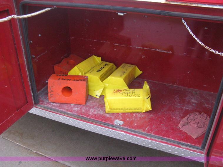 image for item B8446 1980 Ford F700 firetruck