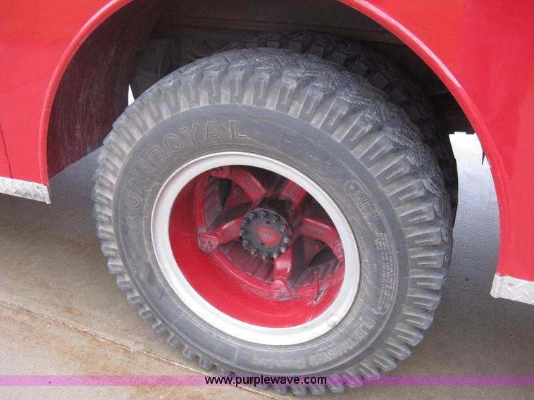 image for item B8446 1980 Ford F700 firetruck