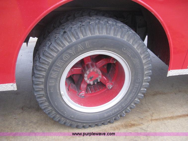 image for item B8446 1980 Ford F700 firetruck