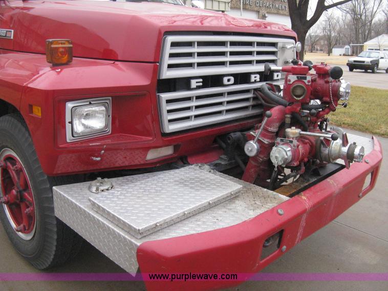 image for item B8446 1980 Ford F700 firetruck