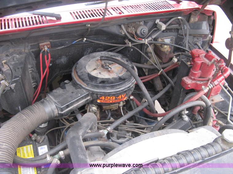 image for item B8446 1980 Ford F700 firetruck