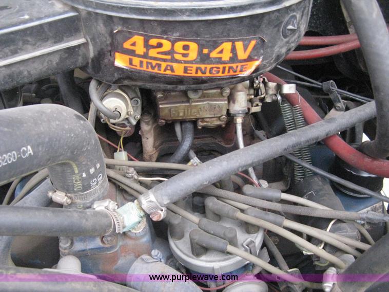 image for item B8446 1980 Ford F700 firetruck