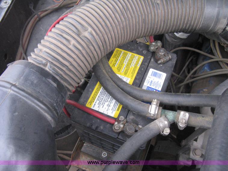 image for item B8446 1980 Ford F700 firetruck