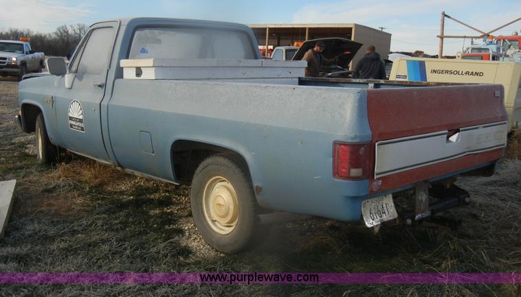 image for item D4564 1985 Chevrolet Custom Deluxe 10 pickup truck