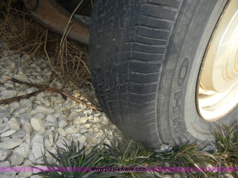 image for item D4564 1985 Chevrolet Custom Deluxe 10 pickup truck