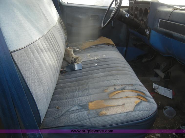 image for item D4564 1985 Chevrolet Custom Deluxe 10 pickup truck