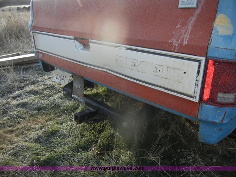 image for item D4564 1985 Chevrolet Custom Deluxe 10 pickup truck