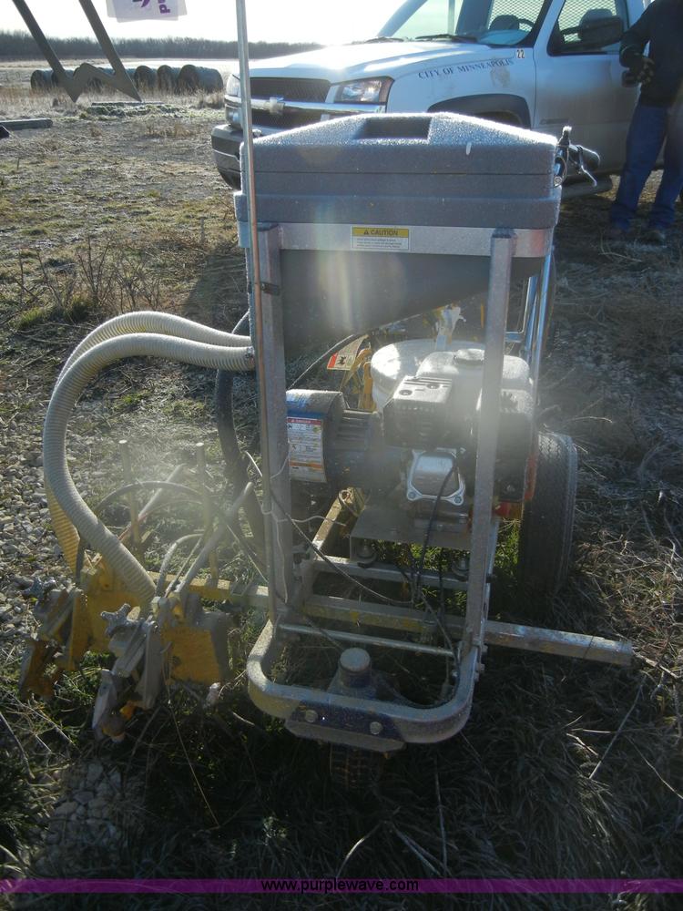 image for item D4569 Graco Line Lazer II