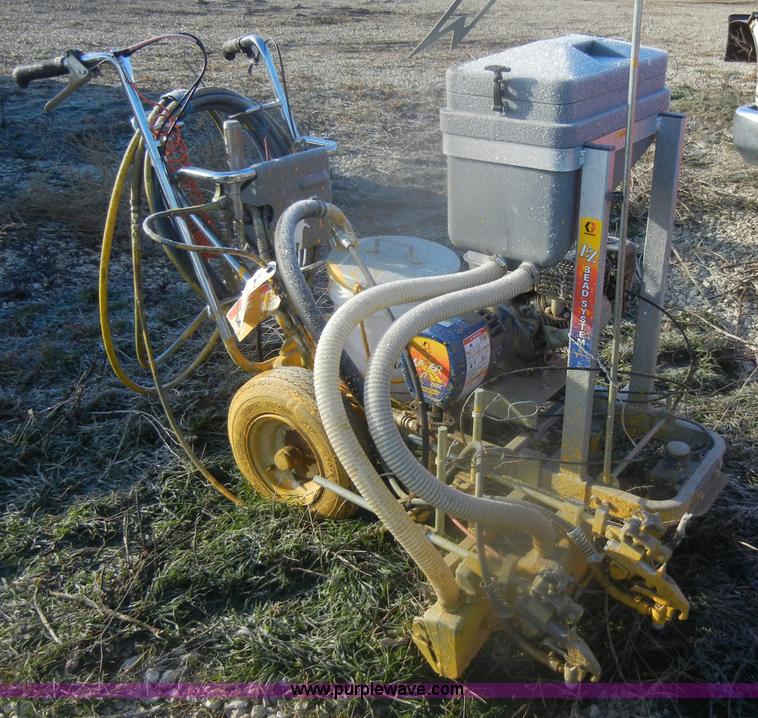 image for item D4569 Graco Line Lazer II