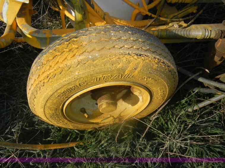 image for item D4569 Graco Line Lazer II