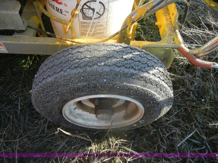 image for item D4569 Graco Line Lazer II