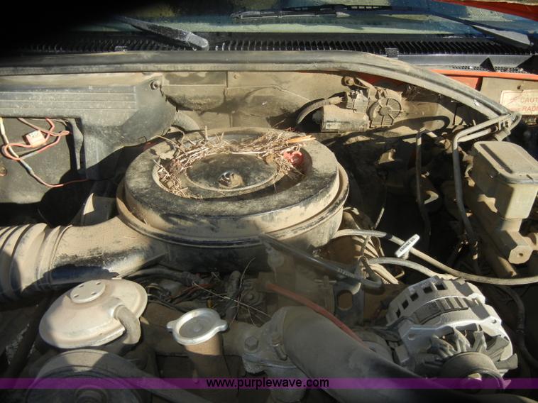 image for item D4571 1988 Chevrolet Cheyenne 3500 pickup truck