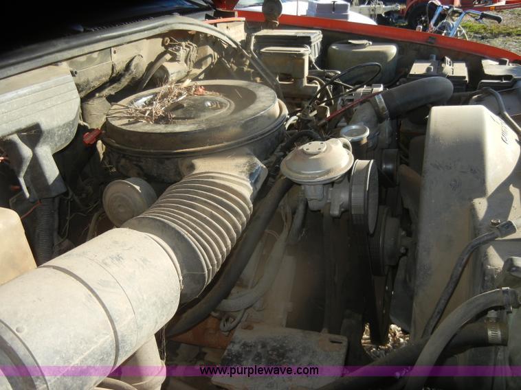 image for item D4571 1988 Chevrolet Cheyenne 3500 pickup truck