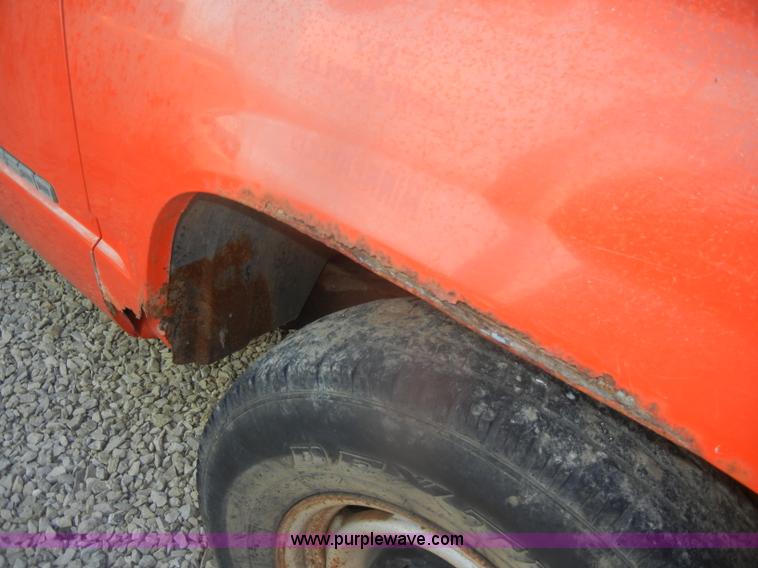 image for item D4571 1988 Chevrolet Cheyenne 3500 pickup truck