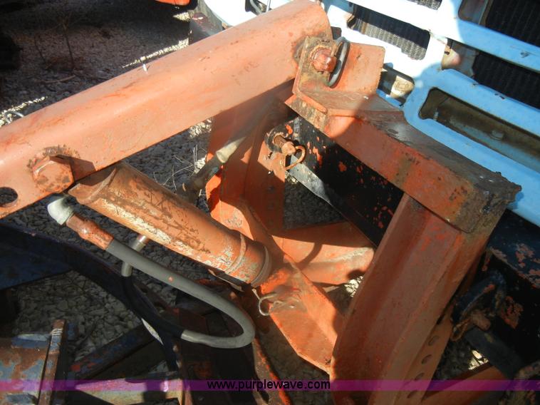 image for item D4572 1975 Ford F600 dump truck