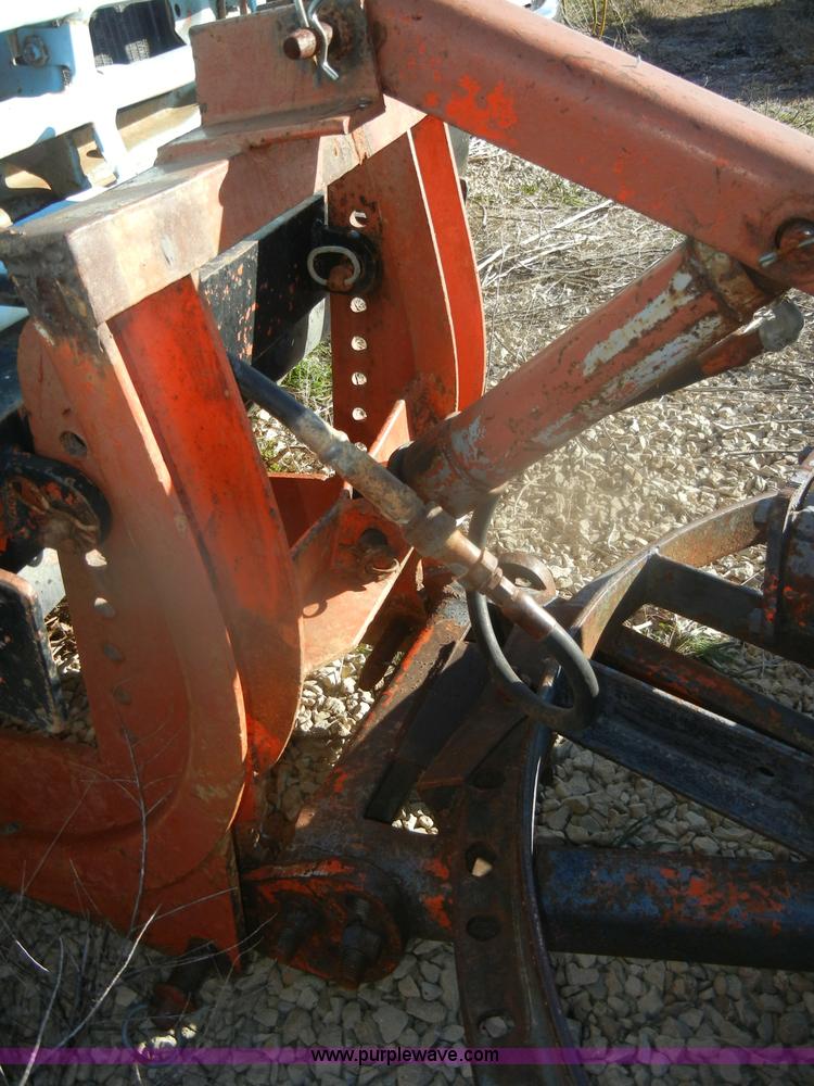 image for item D4572 1975 Ford F600 dump truck