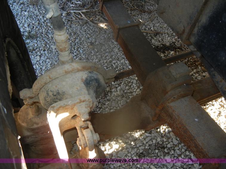 image for item D4573 1989 Ford L8000 dump truck