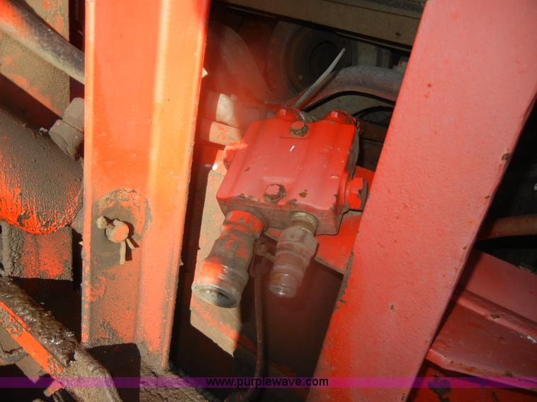 image for item D4573 1989 Ford L8000 dump truck