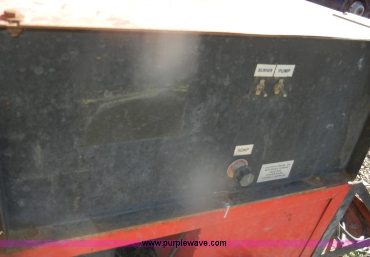 image for item D4576 Superior Hotsy pressure washer