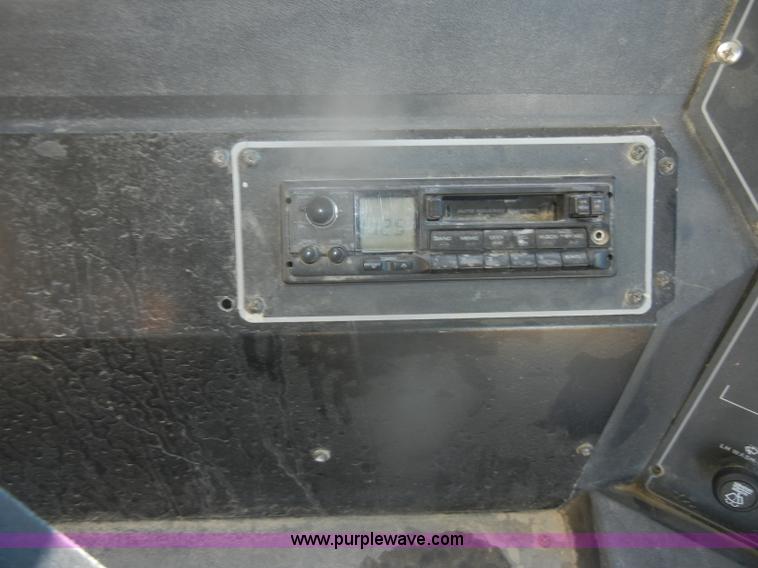 image for item D4584 1999 Chevrolet Blue Bird school bus