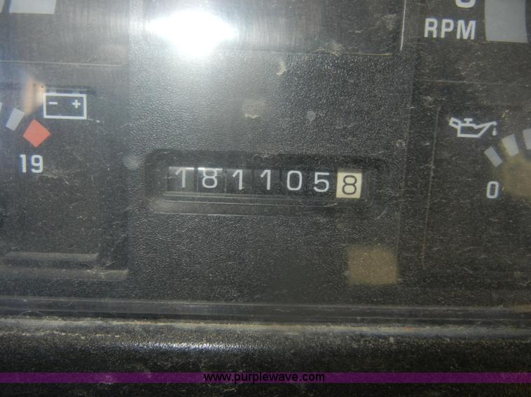 image for item D4584 1999 Chevrolet Blue Bird school bus