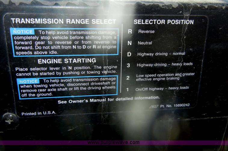 image for item D4584 1999 Chevrolet Blue Bird school bus